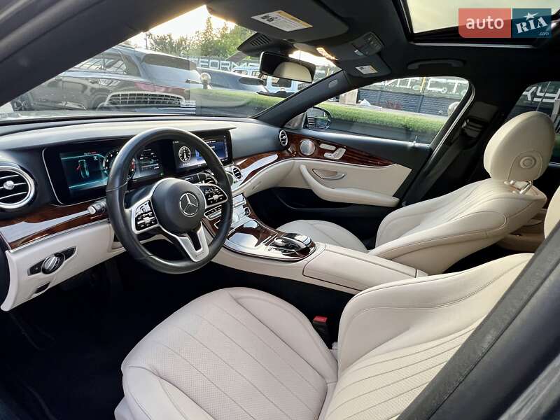 Седан Mercedes-Benz E-Class 2019 в Киеве
