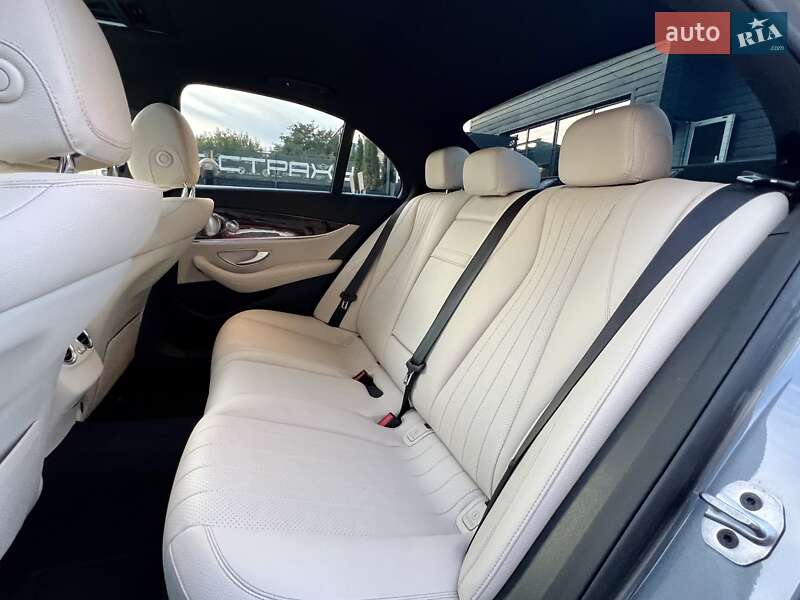 Седан Mercedes-Benz E-Class 2019 в Киеве