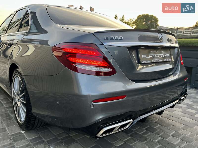 Седан Mercedes-Benz E-Class 2019 в Киеве