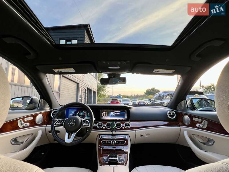 Седан Mercedes-Benz E-Class 2019 в Киеве