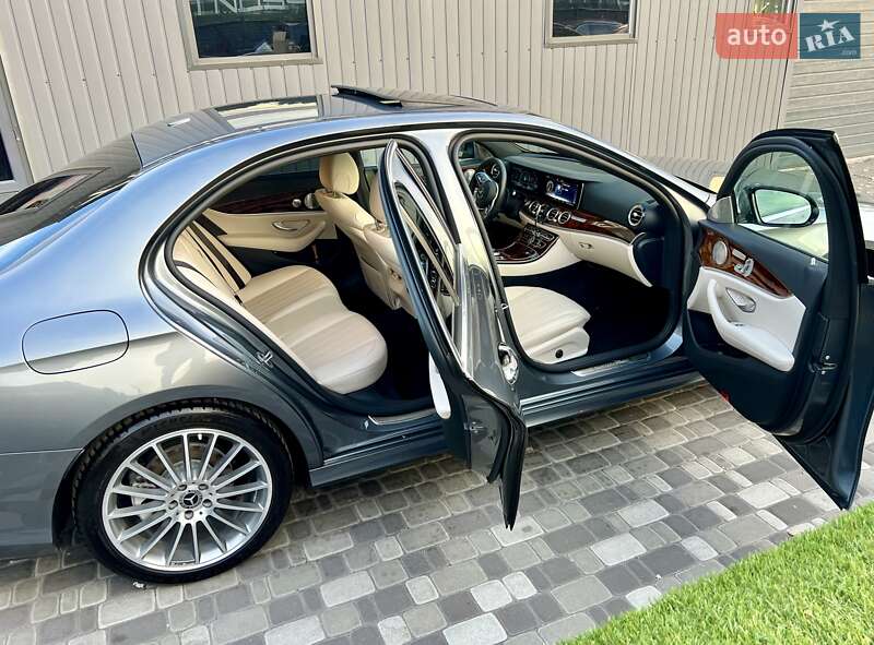 Седан Mercedes-Benz E-Class 2019 в Киеве