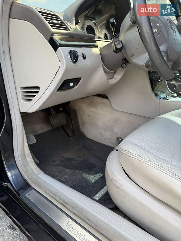 Седан Mercedes-Benz E-Class 2002 в Днепре