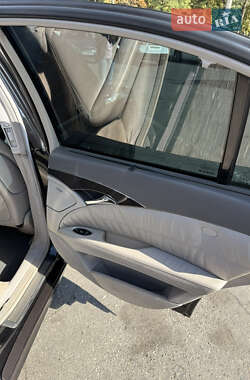 Седан Mercedes-Benz E-Class 2002 в 