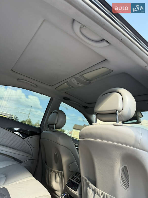 Седан Mercedes-Benz E-Class 2002 в Днепре