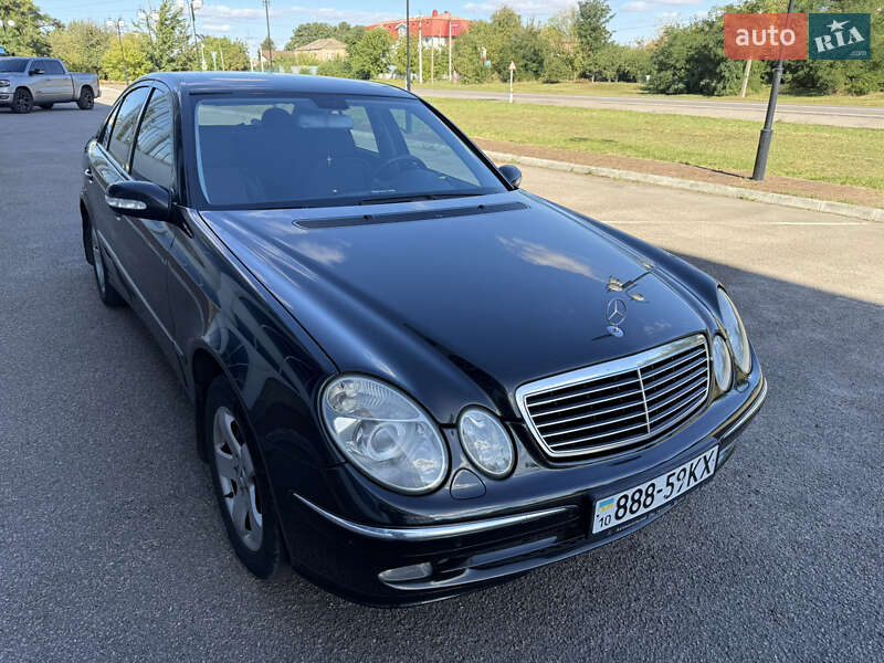 Седан Mercedes-Benz E-Class 2004 в Білій Церкві