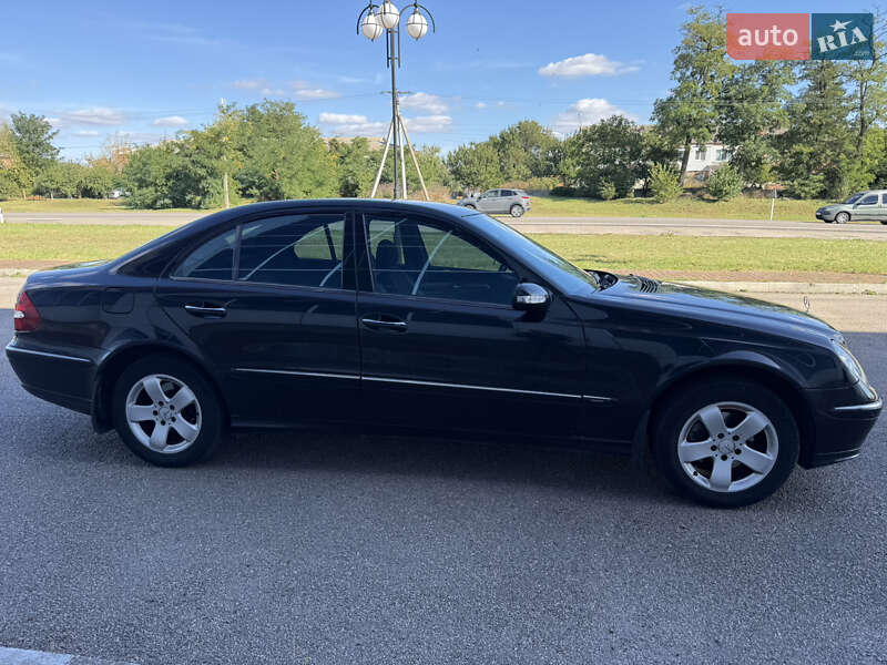 Седан Mercedes-Benz E-Class 2004 в Білій Церкві