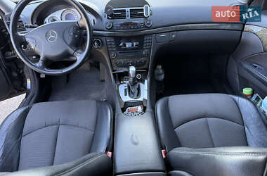 Седан Mercedes-Benz E-Class 2004 в 