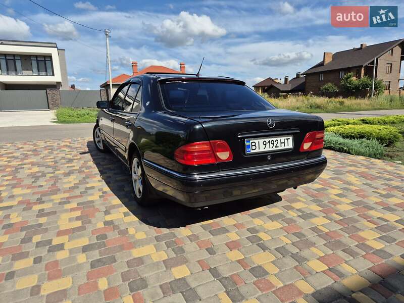 Седан Mercedes-Benz E-Class 1996 в Полтаве