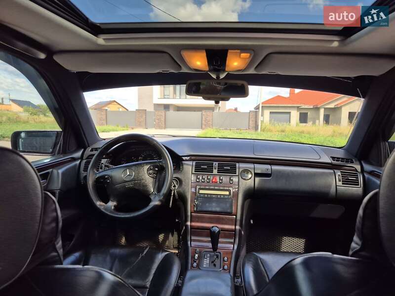 Седан Mercedes-Benz E-Class 1996 в Полтаве
