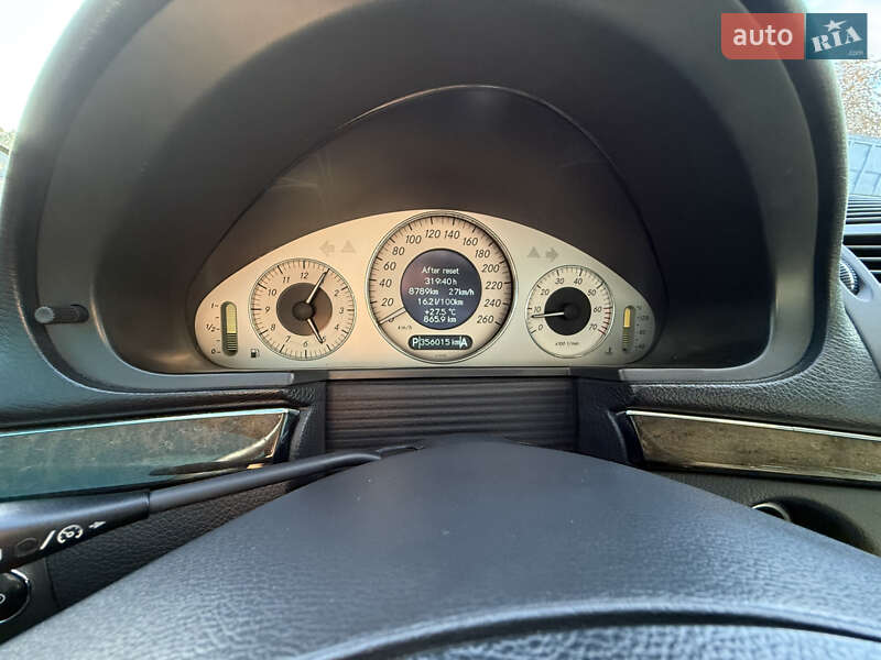 Седан Mercedes-Benz E-Class 2004 в Виннице