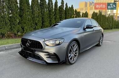 Седан Mercedes-Benz E-Class 2022 в 