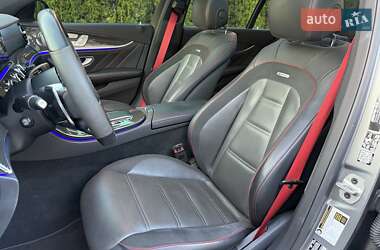 Седан Mercedes-Benz E-Class 2022 в 