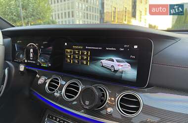Седан Mercedes-Benz E-Class 2022 в 