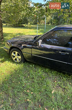 Седан Mercedes-Benz E-Class 1995 в 