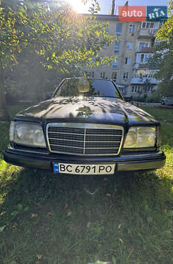 Седан Mercedes-Benz E-Class 1995 в 