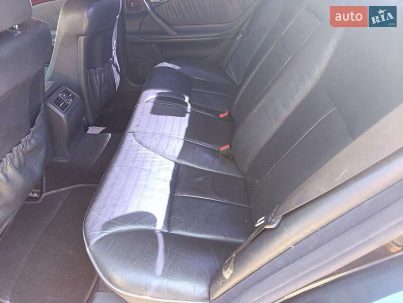 Седан Mercedes-Benz E-Class 1999 в Кривому Розі