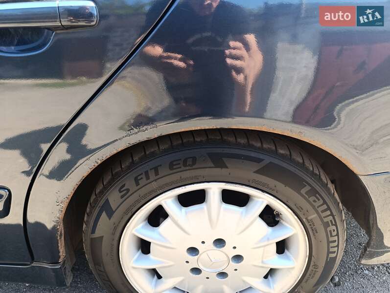 Седан Mercedes-Benz E-Class 1999 в Кривому Розі