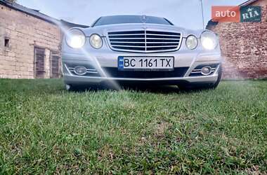 Седан Mercedes-Benz E-Class 2008 в 