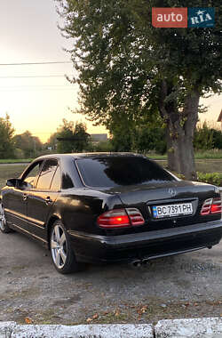Седан Mercedes-Benz E-Class 2000 в 