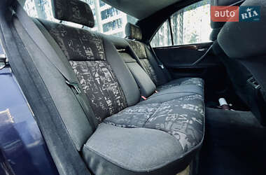 Седан Mercedes-Benz E-Class 1997 в 
