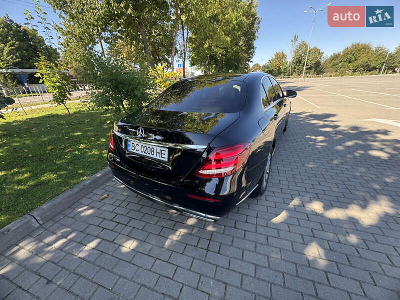 Седан Mercedes-Benz E-Class 2017 в Ивано-Франковске