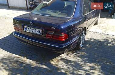Седан Mercedes-Benz E-Class 2000 в Софіївській Борщагівці