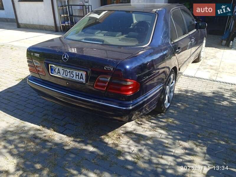 Mercedes-Benz E-Class 2000