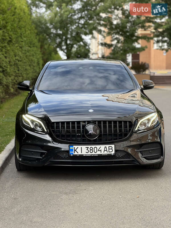 Седан Mercedes-Benz E-Class 2017 в Киеве