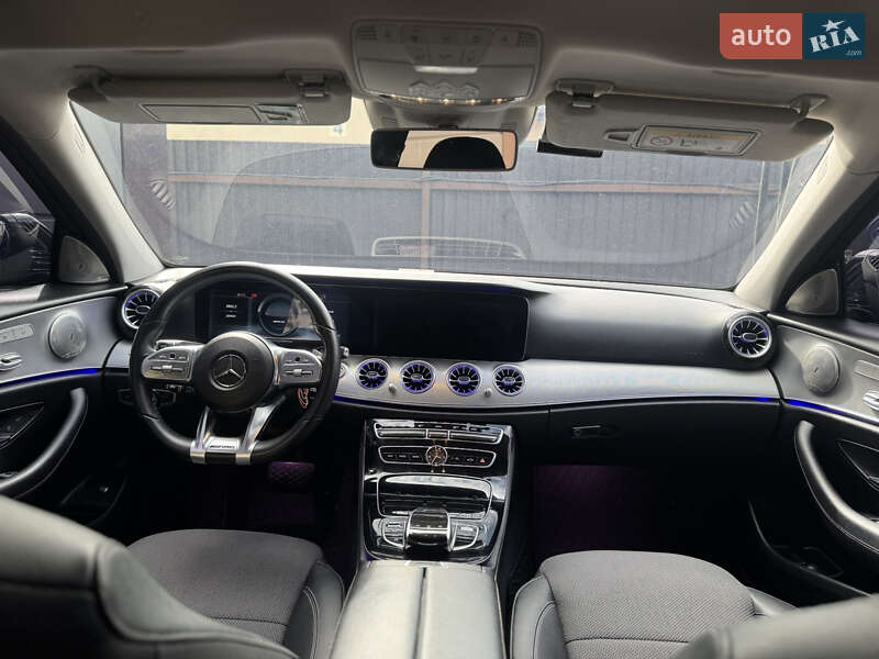 Седан Mercedes-Benz E-Class 2017 в Киеве