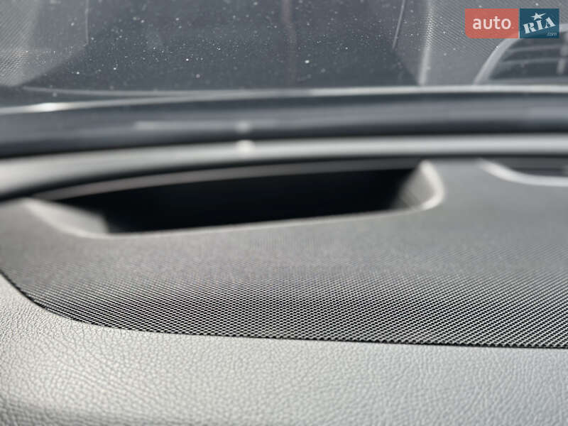 Седан Mercedes-Benz E-Class 2017 в Киеве