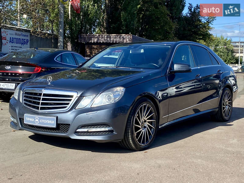 Mercedes-Benz E-Class 2011
