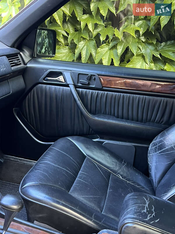 Седан Mercedes-Benz E-Class 1995 в Одесі