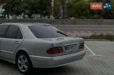 Седан Mercedes-Benz E-Class 1999 в 