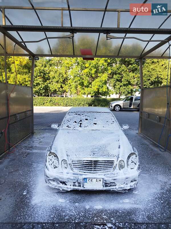 Седан Mercedes-Benz E-Class 2002 в Черновцах