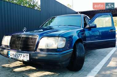 Седан Mercedes-Benz E-Class 1995 в 