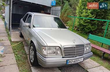 Седан Mercedes-Benz E-Class 1995 в 