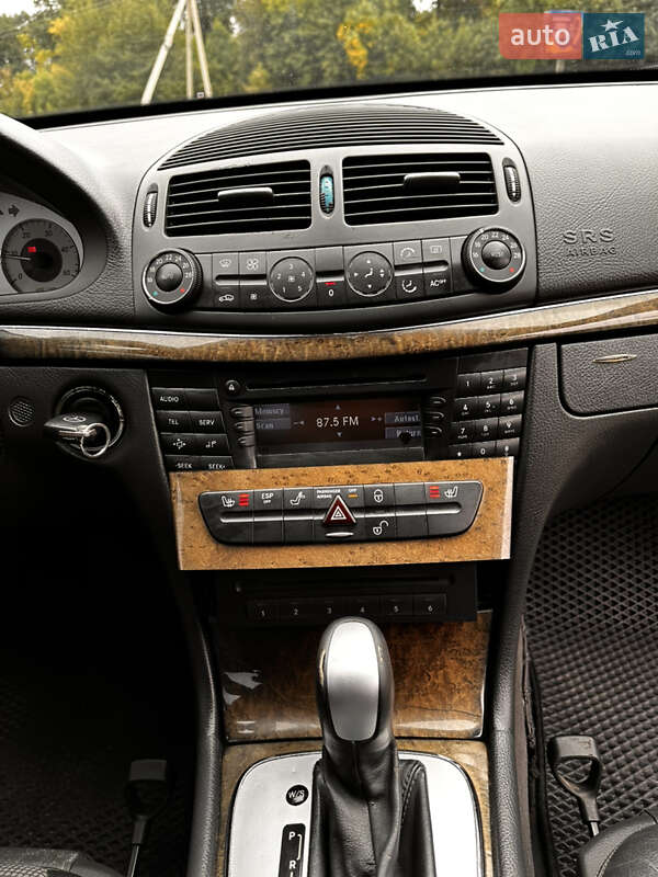 Седан Mercedes-Benz E-Class 2003 в Дубно фото 32 Седан Mercedes-Benz E-Class 2003 в Дубно