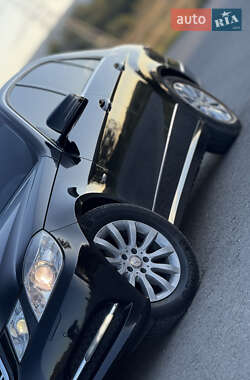Седан Mercedes-Benz E-Class 2011 в 