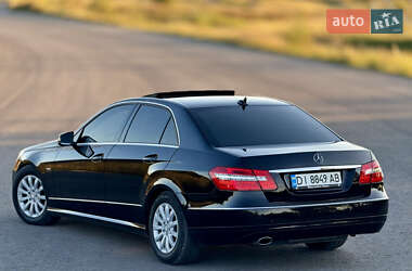 Седан Mercedes-Benz E-Class 2011 в 