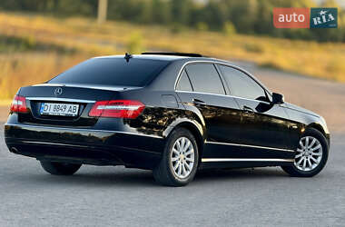 Седан Mercedes-Benz E-Class 2011 в 