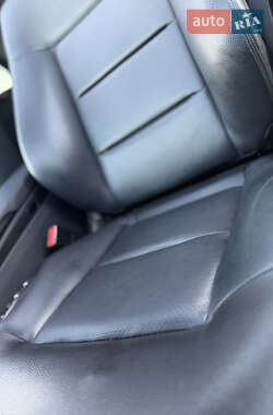Седан Mercedes-Benz E-Class 2011 в 