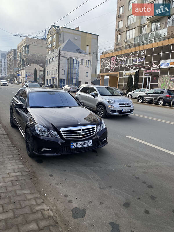 Седан Mercedes-Benz E-Class 2010 в 