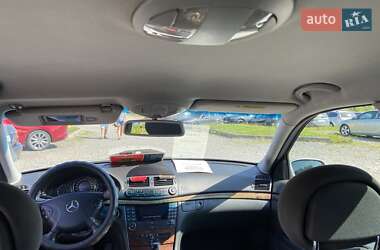Седан Mercedes-Benz E-Class 2002 в 