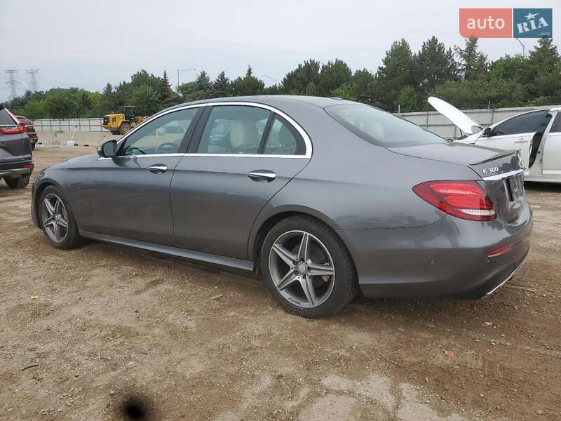 Седан Mercedes-Benz E-Class 2017 в Киеве