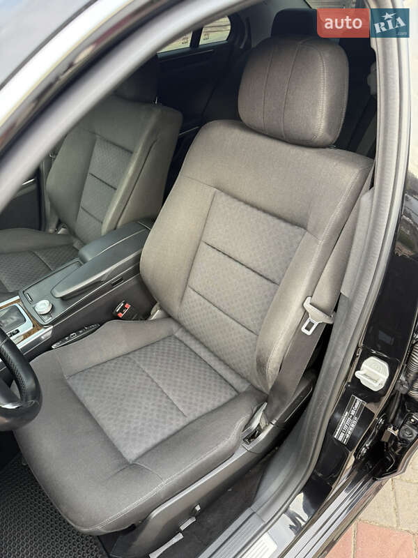 Седан Mercedes-Benz E-Class 2010 в Чернівцях фото 22 Седан Mercedes-Benz E-Class 2010 в Чернівцях