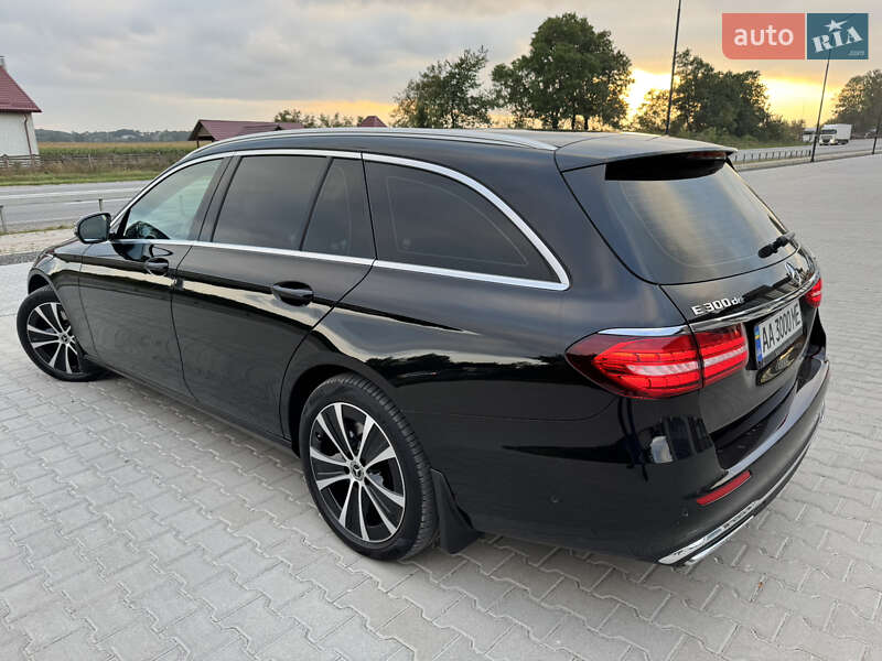 Универсал Mercedes-Benz E-Class 2022 в Тернополе