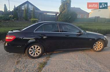 Седан Mercedes-Benz E-Class 2012 в 