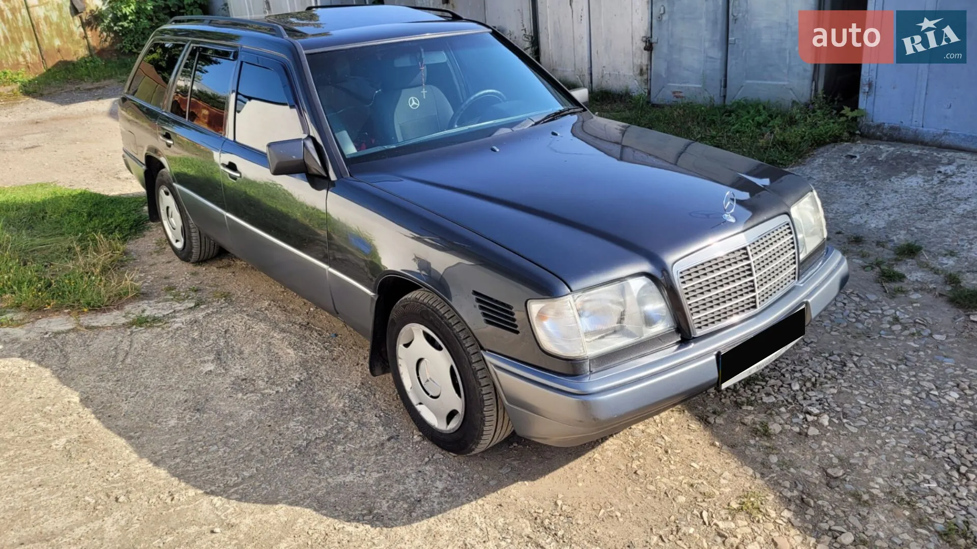 Mercedes-Benz E-Class 1994