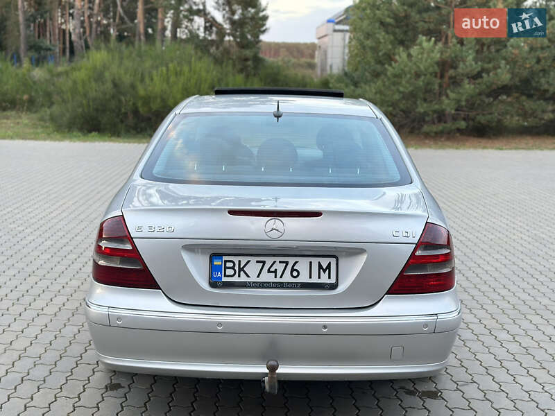 Седан Mercedes-Benz E-Class 2003 в Костополе