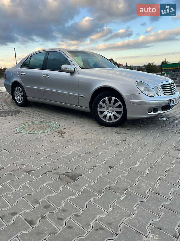 Седан Mercedes-Benz E-Class 2002 в Каменец-Подольском